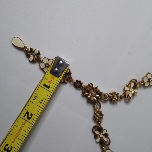 Y Shaped White Flower Metal Necklace 16 Inches - Picture 15 of 15